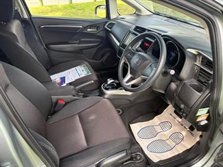 2014 Honda FIT - Thumbnail