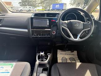 2014 Honda FIT - Thumbnail