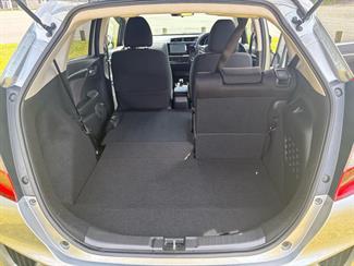 2014 Honda FIT - Thumbnail