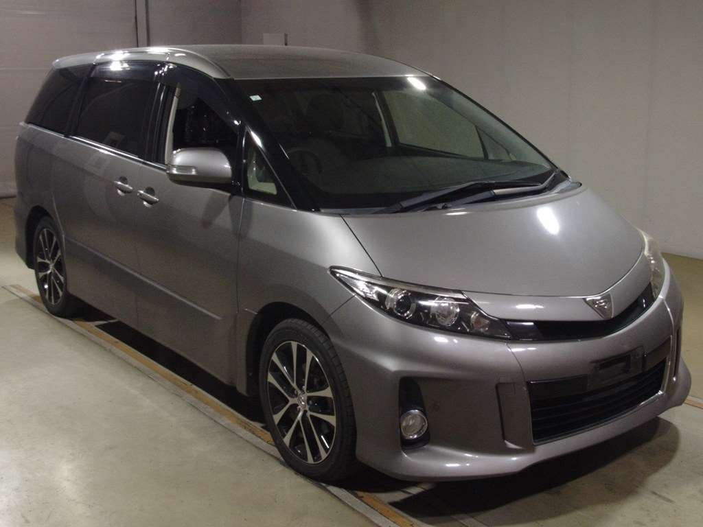 2015 Toyota Estima