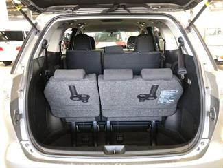 2015 Toyota Estima - Thumbnail