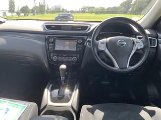 2014 Nissan X-TRAIL - Thumbnail
