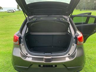 2017 Mazda DEMIO - Thumbnail