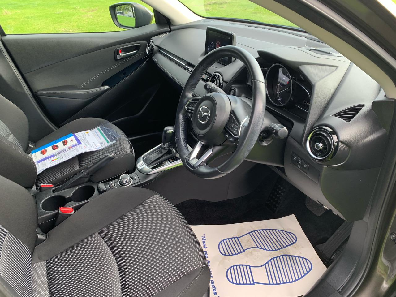 2017 Mazda DEMIO