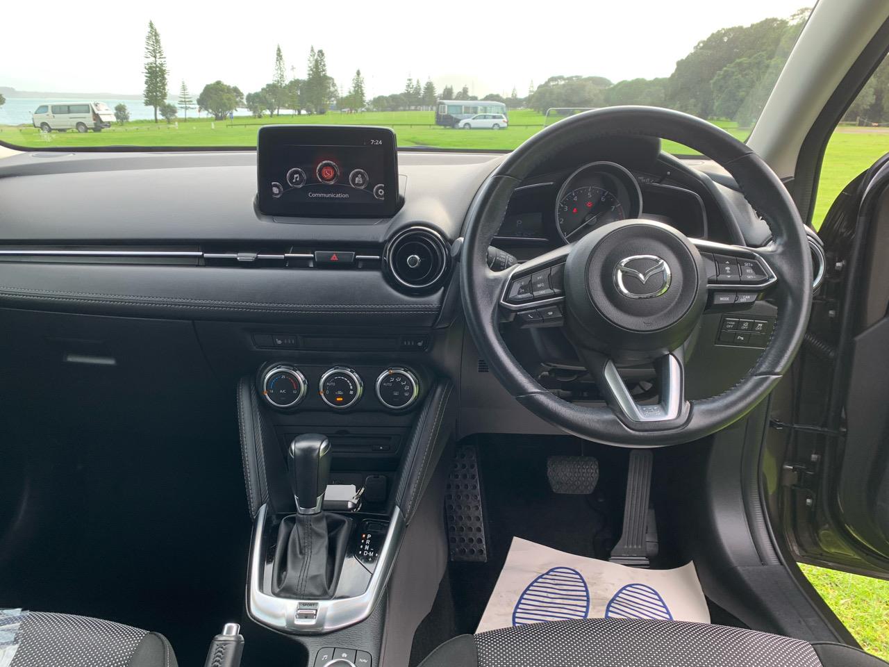 2017 Mazda DEMIO