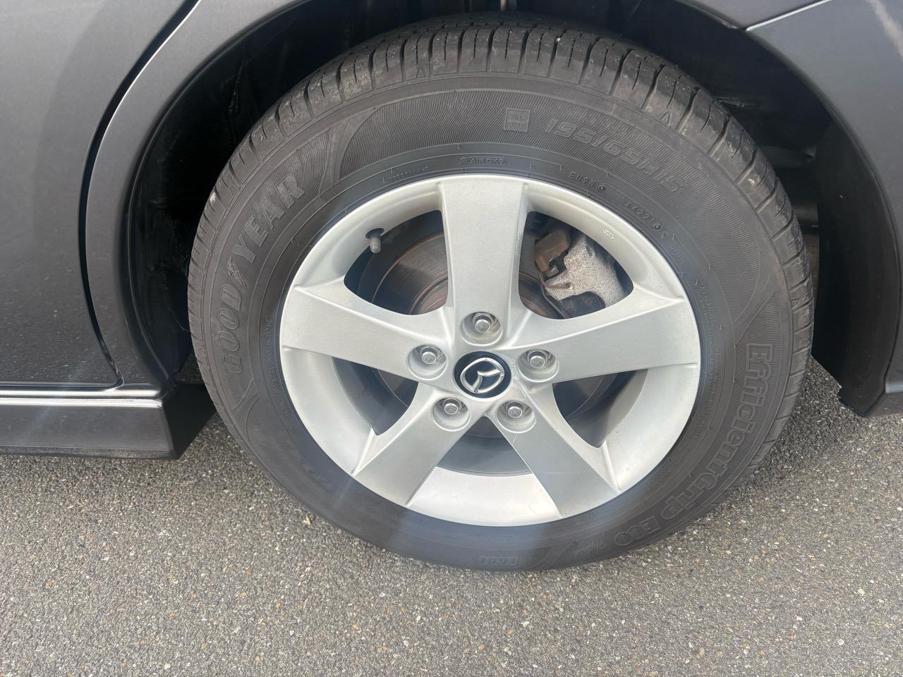 2013 Mazda Premacy