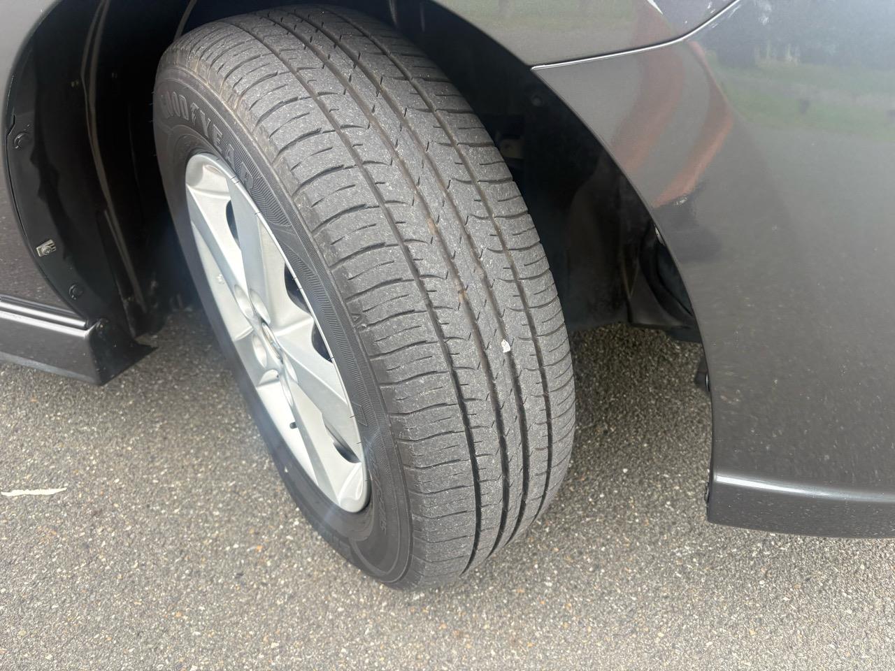 2013 Mazda Premacy