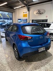 2016 Mazda Mazda2 - Thumbnail