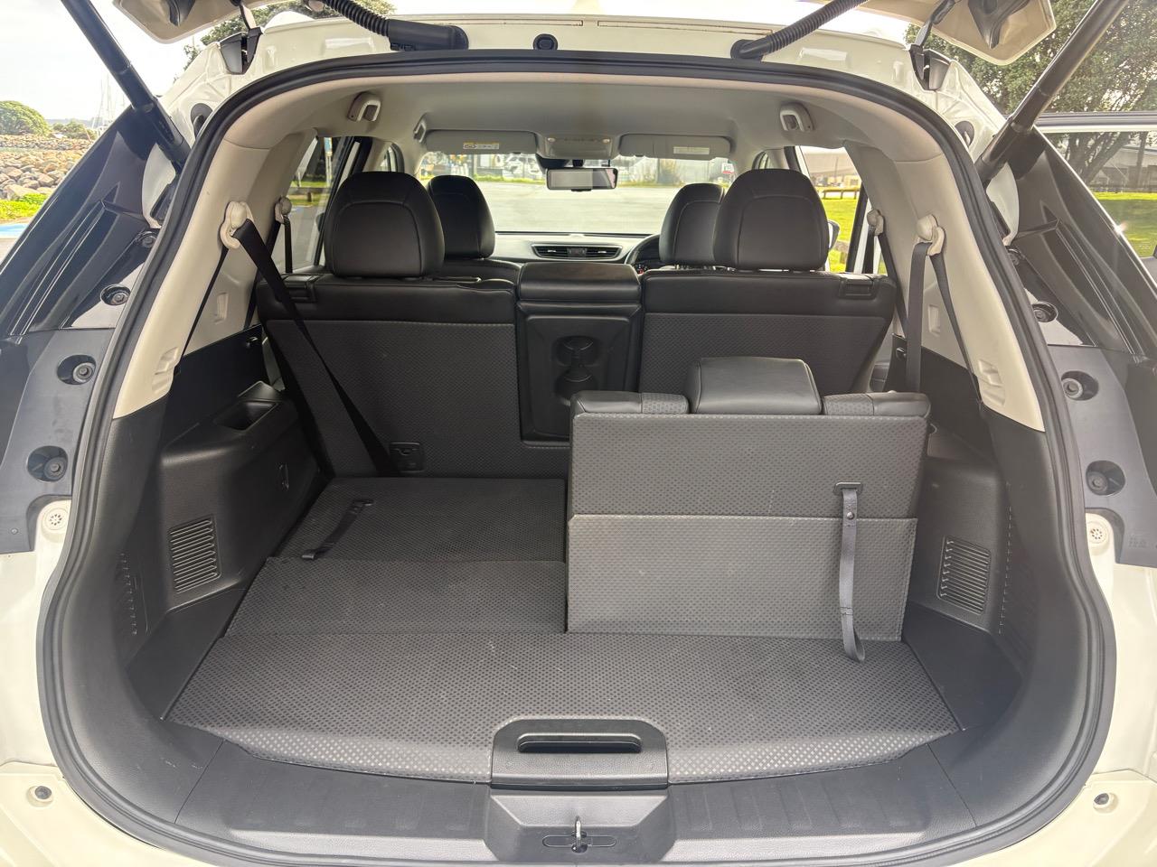2017 Nissan X-TRAIL