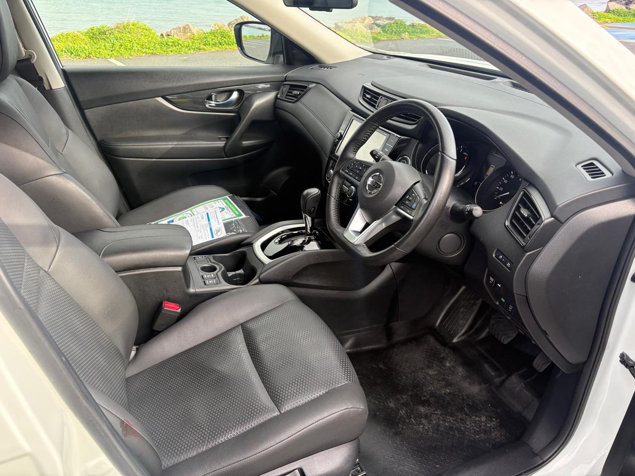 2017 Nissan X-TRAIL