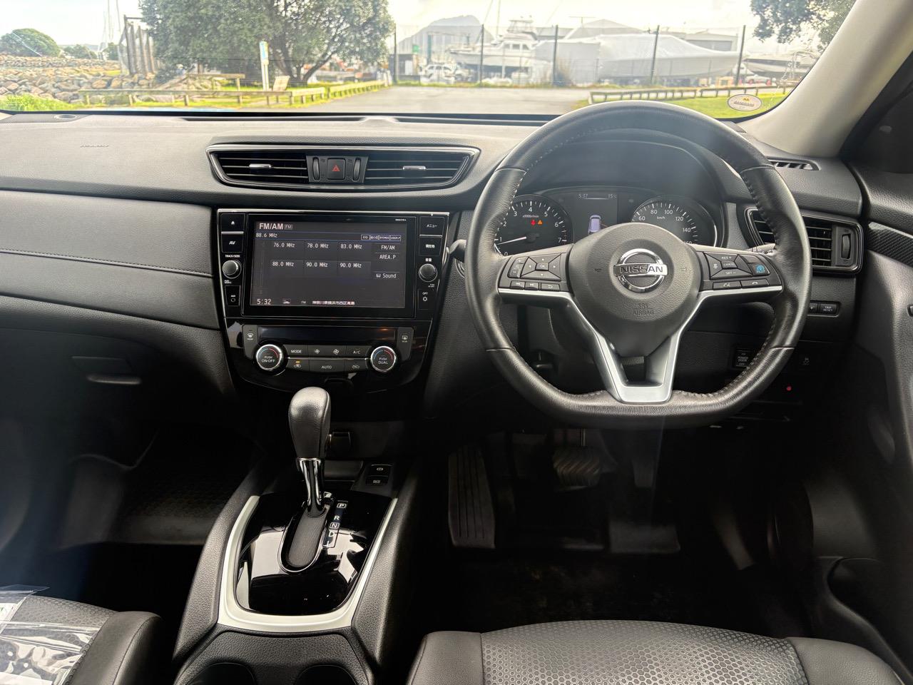 2017 Nissan X-TRAIL