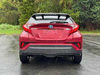 2019 Toyota C-HR - Thumbnail