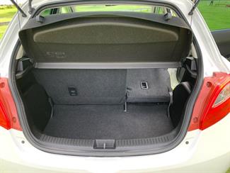 2014 Mazda DEMIO - Thumbnail