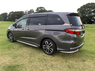 2014 Honda Odyssey - Thumbnail