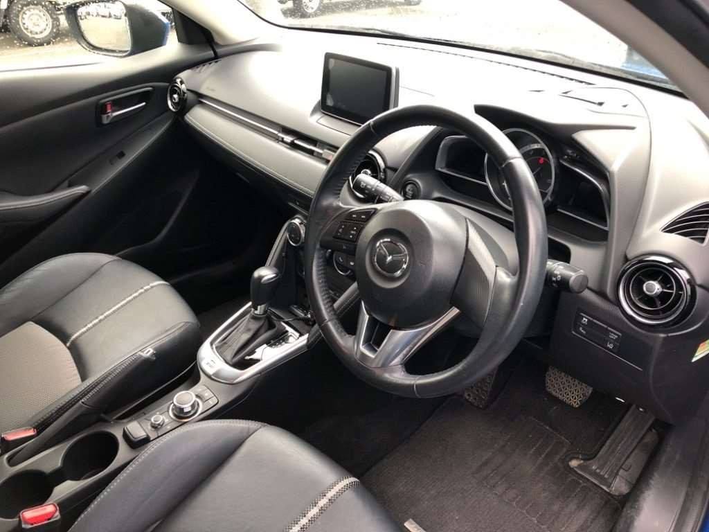 2016 Mazda DEMIO