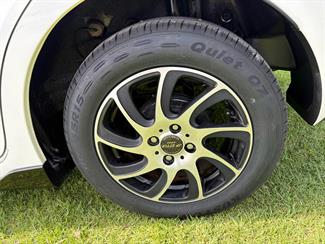 2015 Mazda DEMIO - Thumbnail