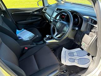 2016 Honda FIT - Thumbnail