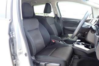 2016 Honda FIT - Thumbnail