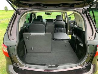2013 Mazda Premacy - Thumbnail