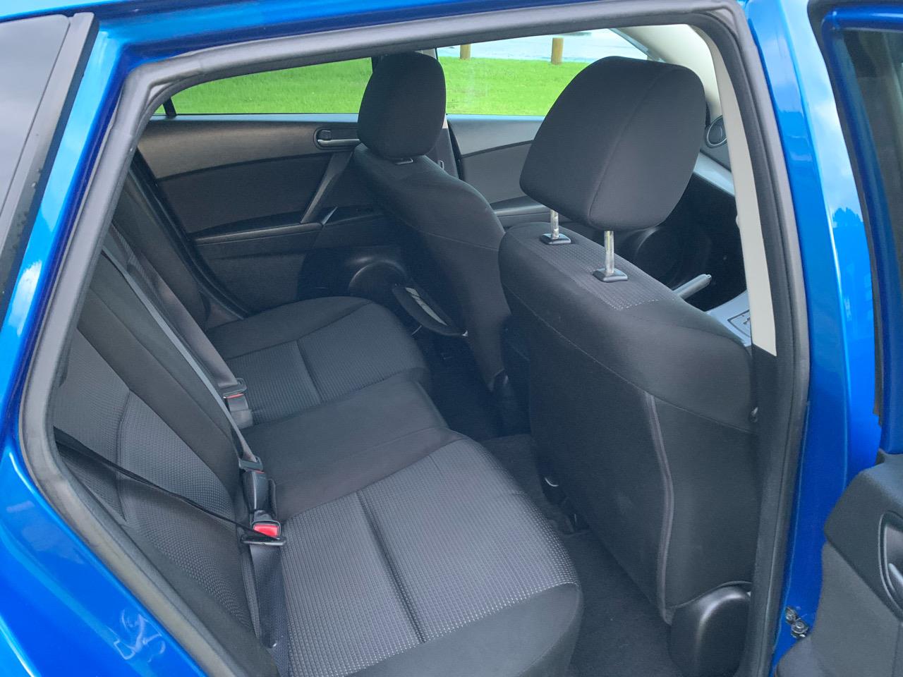 2012 Mazda AXELA