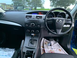 2012 Mazda AXELA - Thumbnail