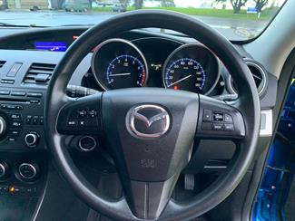 2012 Mazda AXELA - Thumbnail