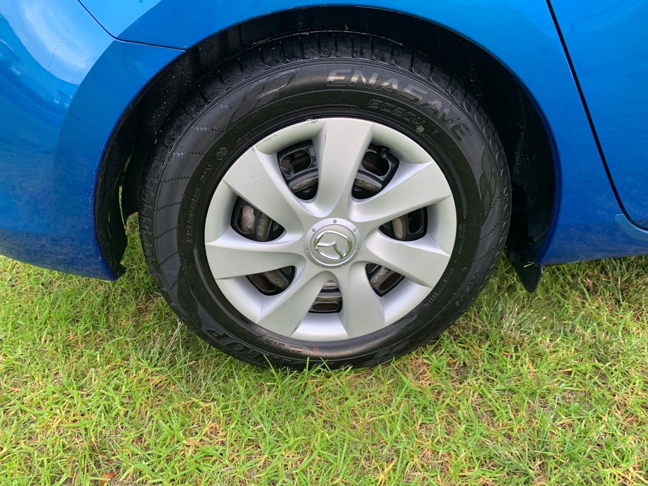 2012 Mazda AXELA
