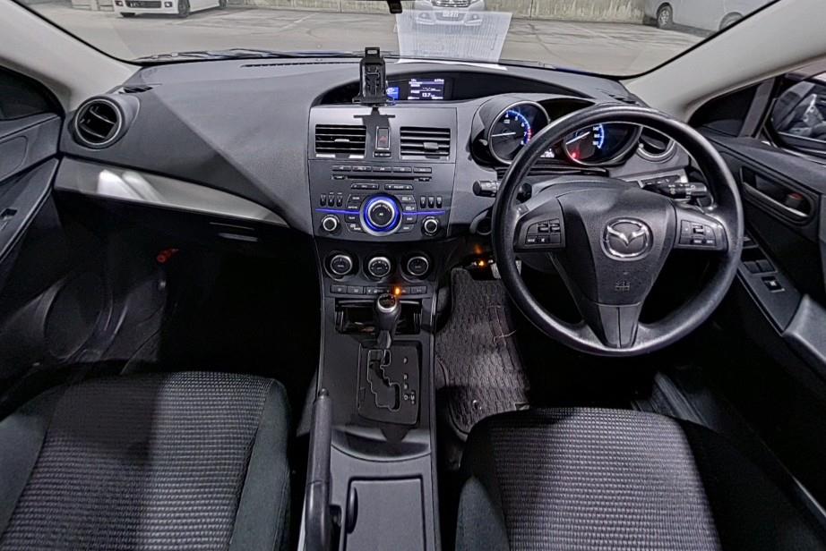 2012 Mazda AXELA