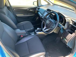 2017 Honda FIT - Thumbnail