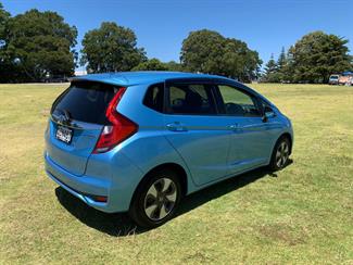 2017 Honda FIT - Thumbnail