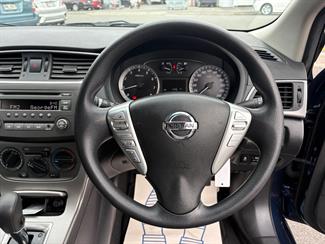 2014 Nissan Pulsar - Thumbnail