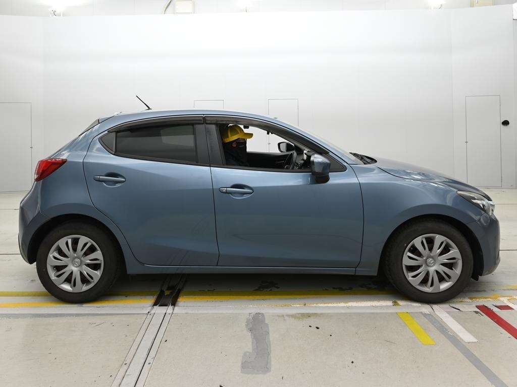 2015 Mazda DEMIO