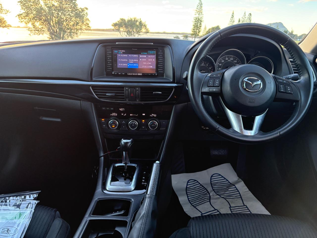 2014 Mazda Atenza