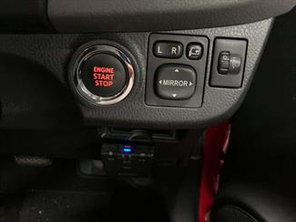 2014 Toyota Vitz - Thumbnail