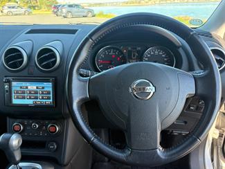 2011 Nissan Dualis - Thumbnail