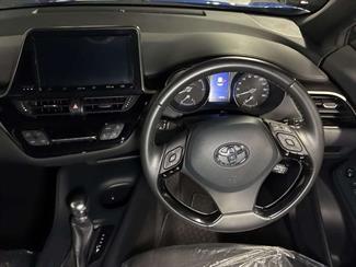 2018 Toyota C-HR - Thumbnail