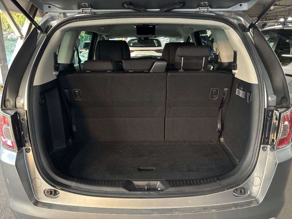 2016 Mazda MPV