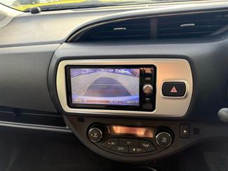 2016 Toyota Vitz - Thumbnail