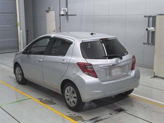 2016 Toyota Vitz - Thumbnail