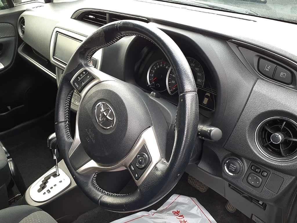2016 Toyota Vitz