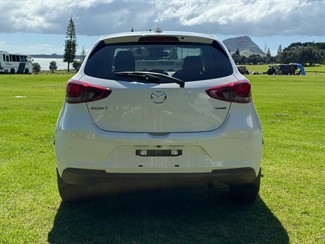 2020 Mazda 2 - Thumbnail