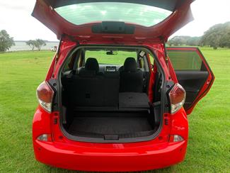 2014 Toyota Ractis - Thumbnail