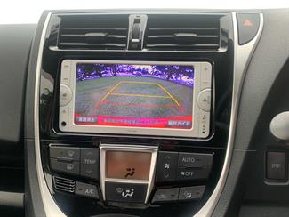 2014 Toyota Ractis - Thumbnail