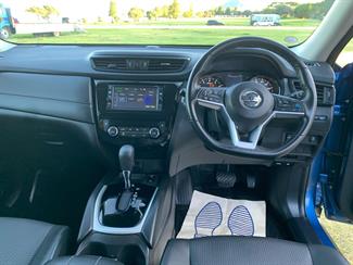 2017 Nissan X-TRAIL - Thumbnail