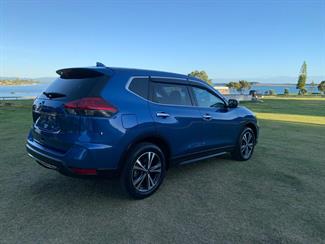 2017 Nissan X-TRAIL - Thumbnail