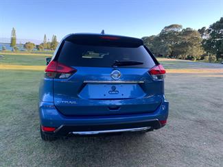 2017 Nissan X-TRAIL - Thumbnail