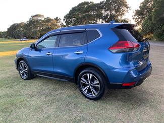 2017 Nissan X-TRAIL - Thumbnail