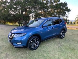 2017 Nissan X-TRAIL - Thumbnail