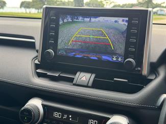 2021 Toyota Rav4 - Thumbnail