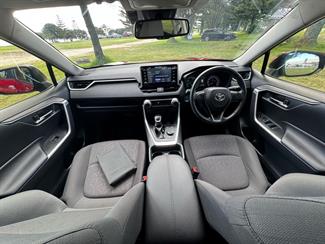 2021 Toyota Rav4 - Thumbnail